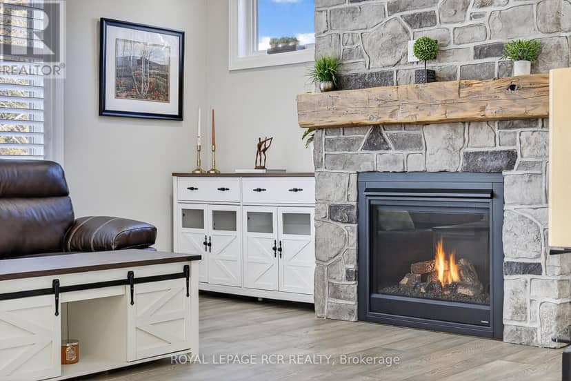 28 St. George Street — photo 18 of 40