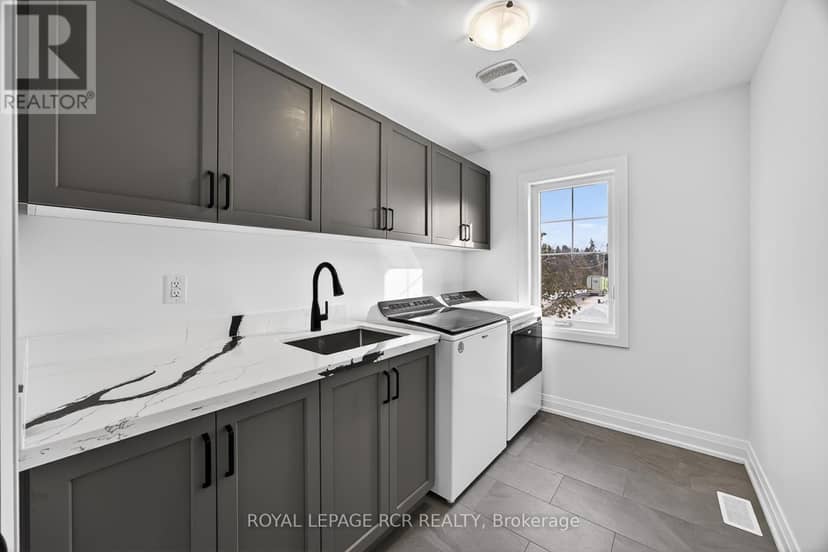 28 St. George Street — photo 35 of 40