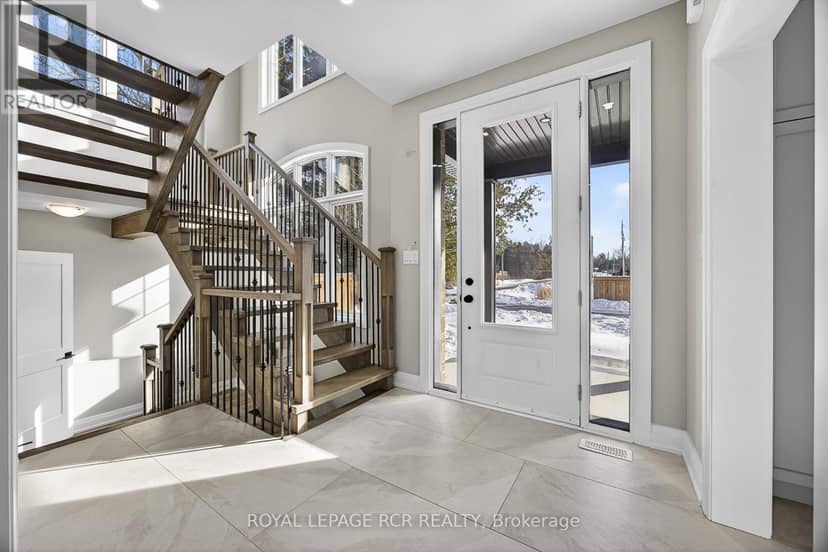 28 St. George Street — photo 6 of 40