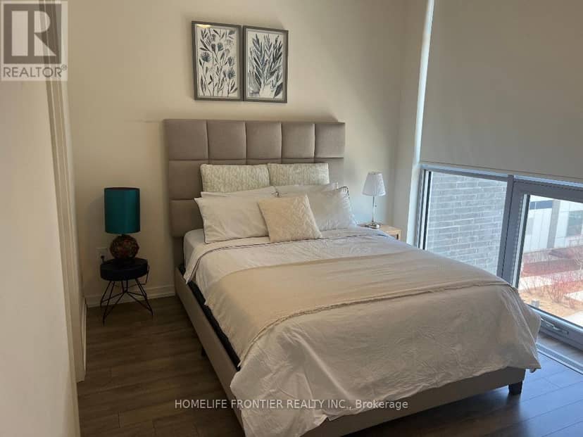 Listing 30165518 — photo 18 of 34