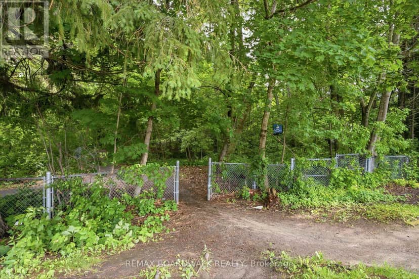 85 - 3202 Stockton Drive — photo 10 of 36