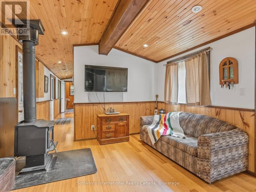 1040 Kahshe Lake — photo 15 of 40