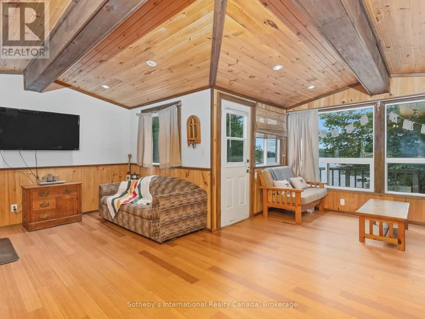 1040 Kahshe Lake — photo 13 of 40