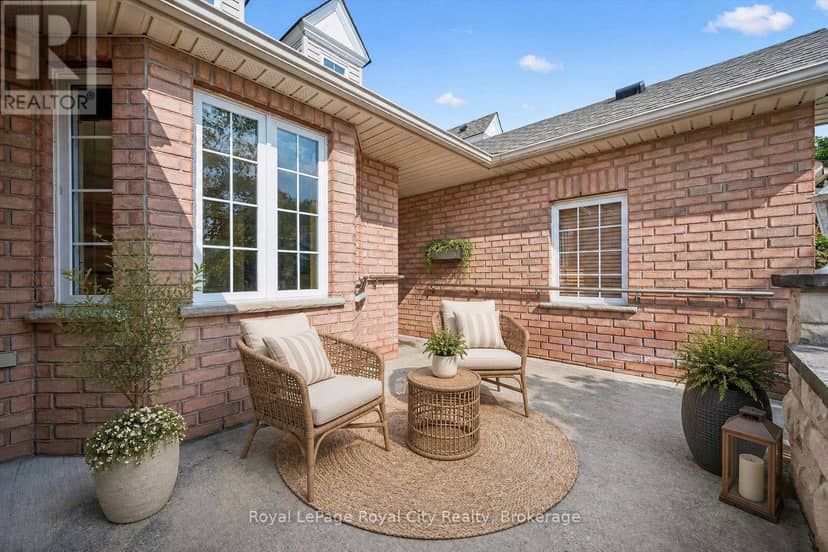 46 Terraview Crescent — photo 2 of 37