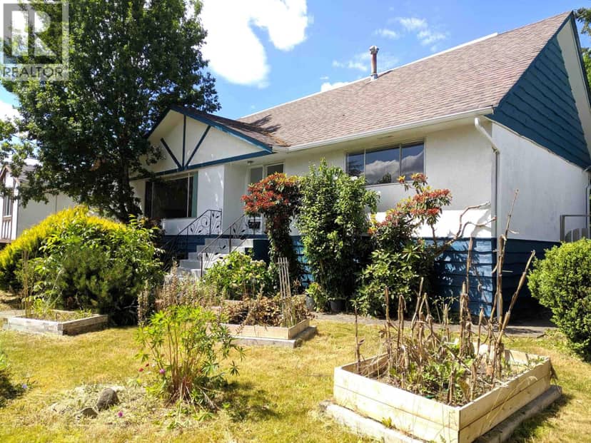 6319 LOCHDALE STREET, Burnaby, photo 2