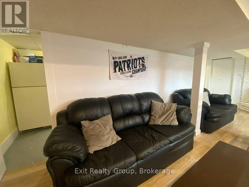 130 Peterson Street — photo 37 of 40