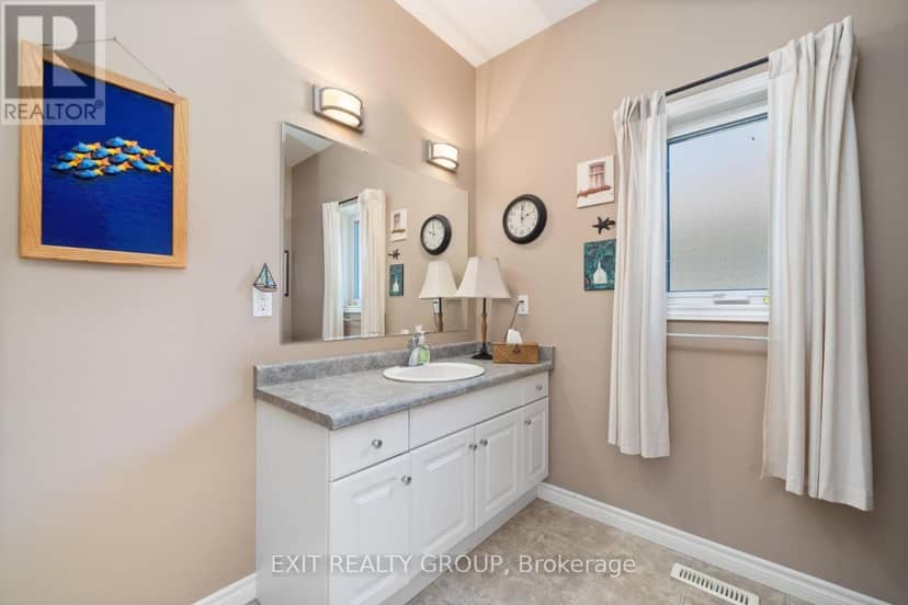 12 Aletha Drive — photo 36 of 40