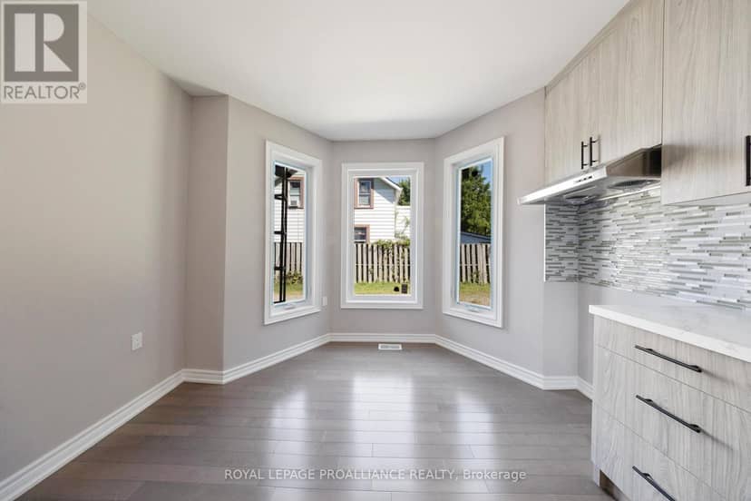 141 Ontario Street — photo 14 of 40