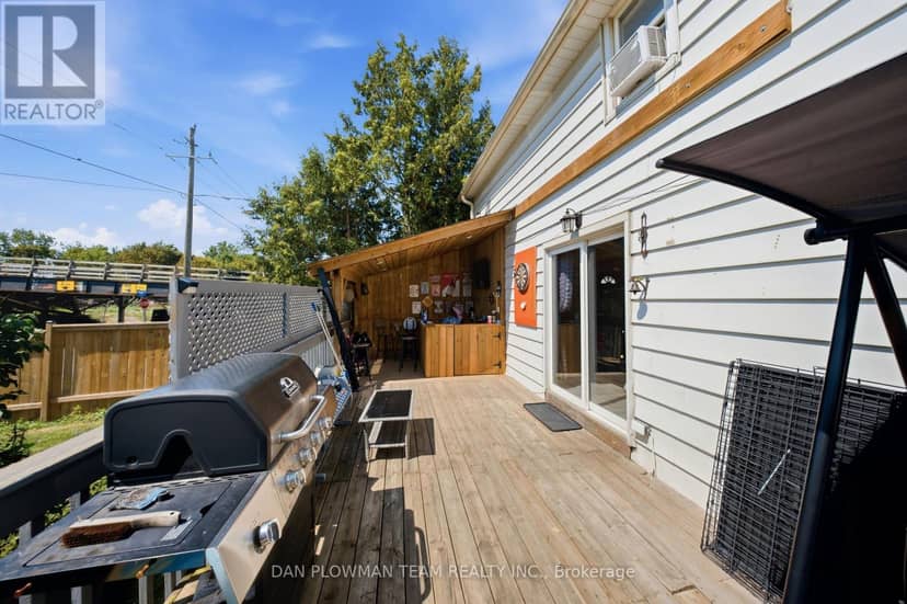 387 Albert Street — photo 27 of 40