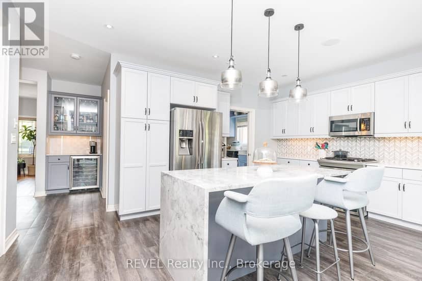 374 Hillsdale Road — photo 13 of 40