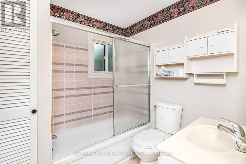 28 Riverdale Drive — photo 13 of 19