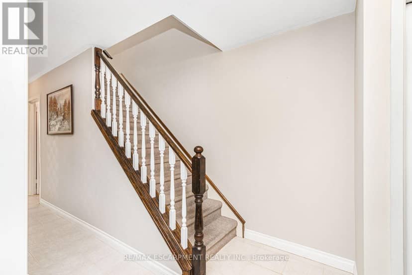 28 Riverdale Drive, Hamilton, photo 3