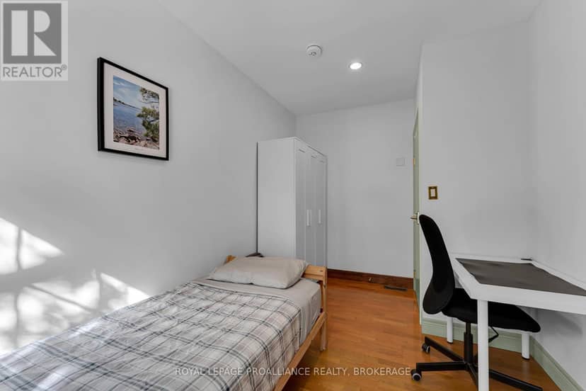 153-155 Brock Street — photo 17 of 40