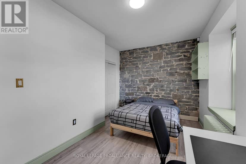 153-155 Brock Street — photo 20 of 40