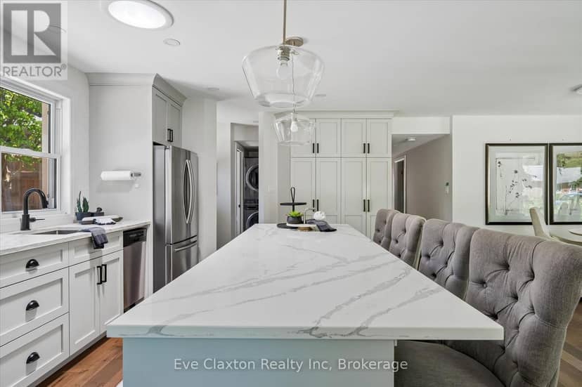 90 Dean Avenue — photo 14 of 40