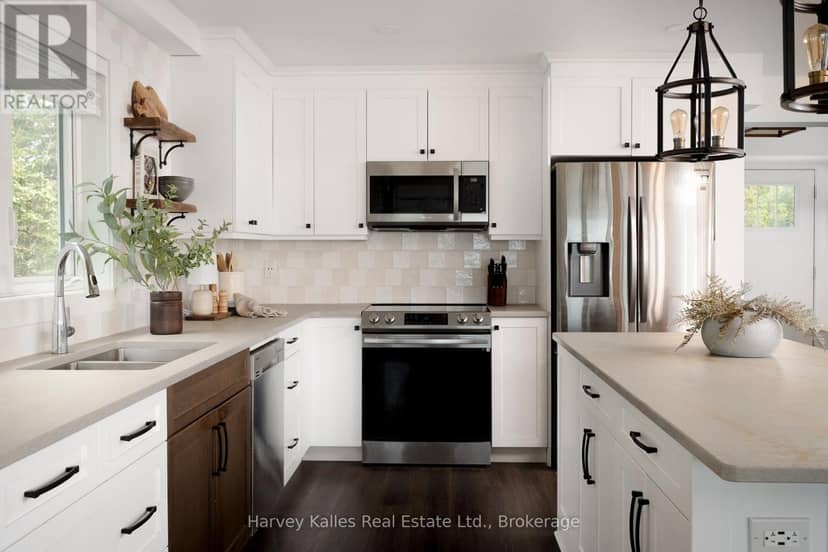 2045 County Rd 7, Prince Edward County, photo 5