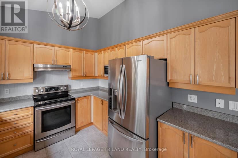 446 South Leaksdale Circle — photo 16 of 40