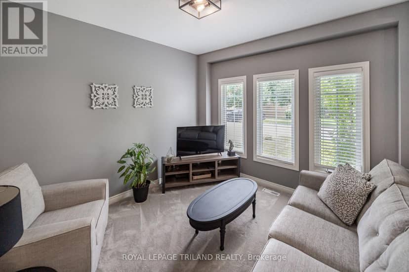446 South Leaksdale Circle — photo 5 of 40