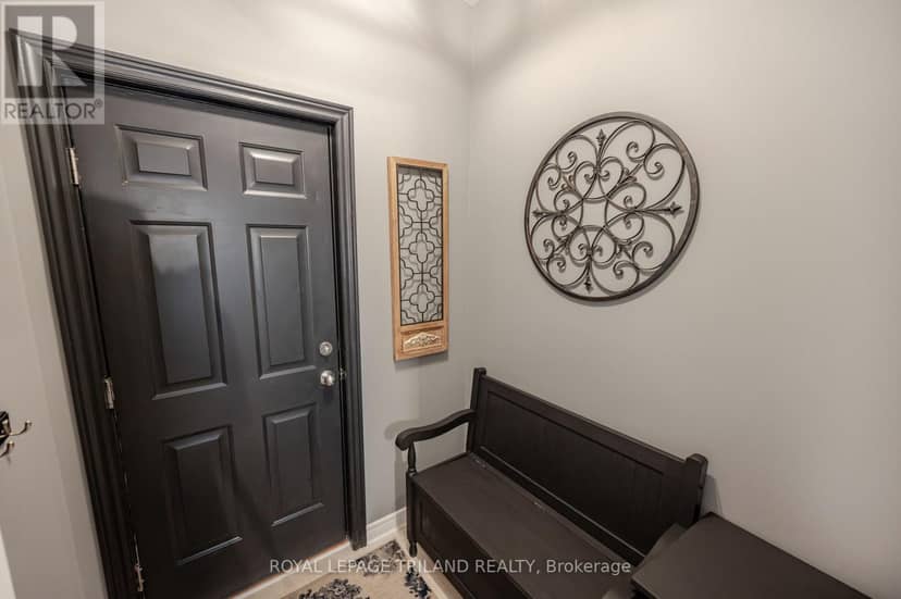 446 South Leaksdale Circle — photo 9 of 40