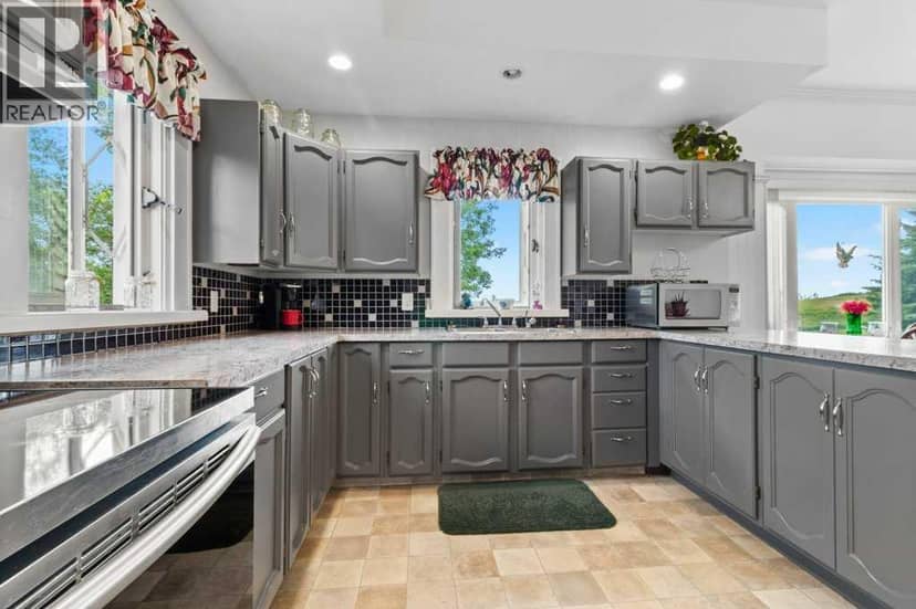 35321 Range Road 242 — photo 14 of 40
