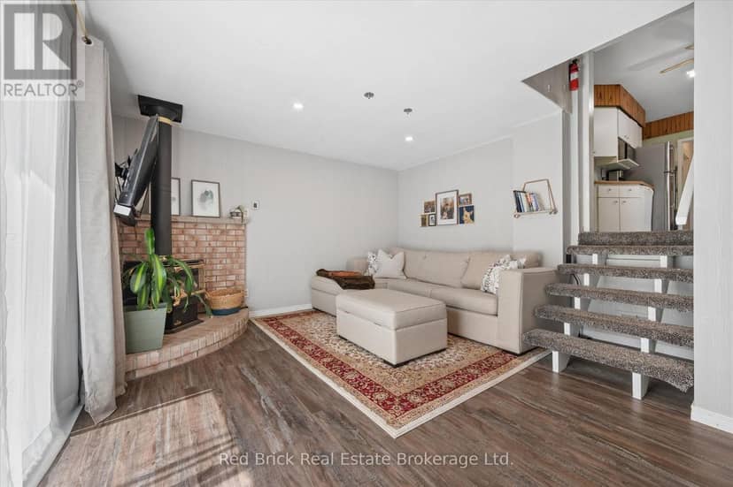 163 Perth Street — photo 13 of 30