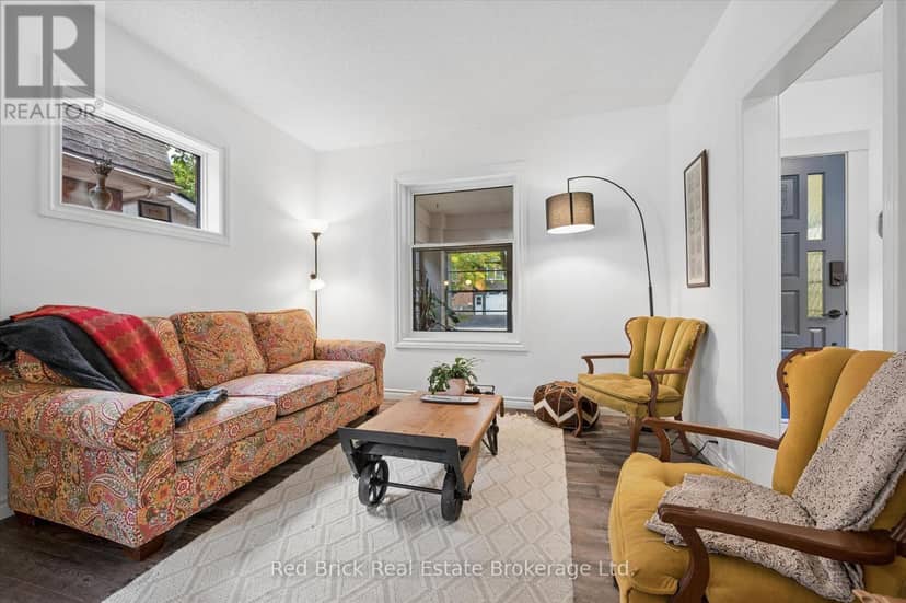 163 Perth Street — photo 7 of 30