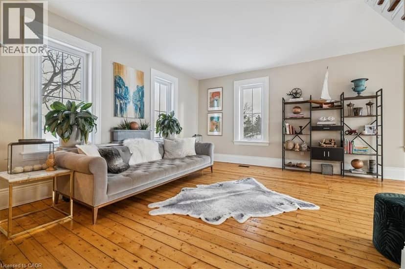 110 CREAM Street — photo 8 of 40