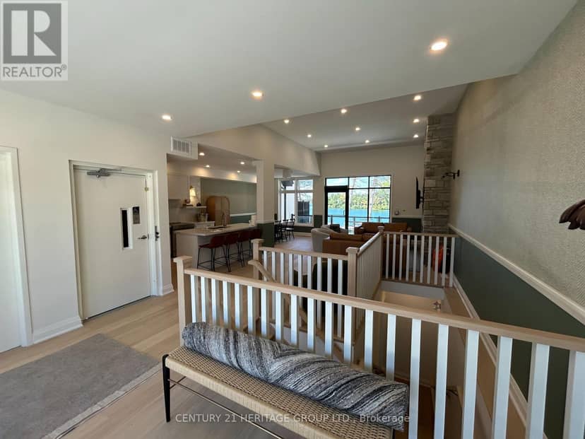 32 Ruby Crescent — photo 13 of 30