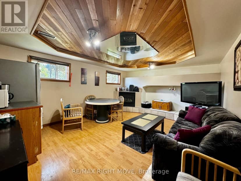 8 Gaudaur Court — photo 21 of 35