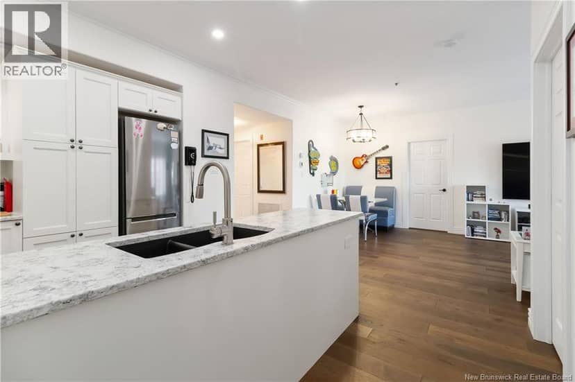 77 Cameron Street Unit# 305 — photo 18 of 37