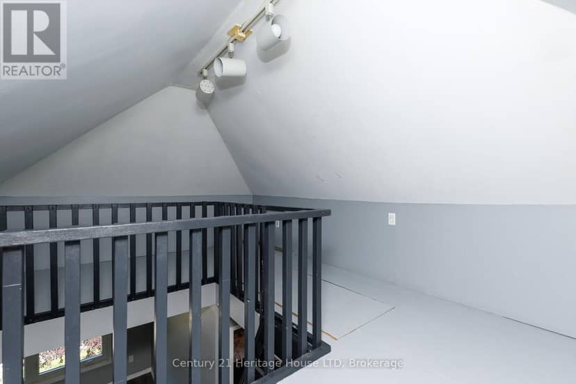 164 Lake Street — photo 11 of 31
