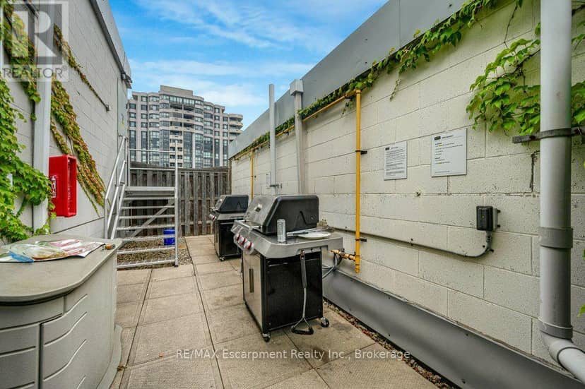 107 - 66 Bay Street S — photo 26 of 38