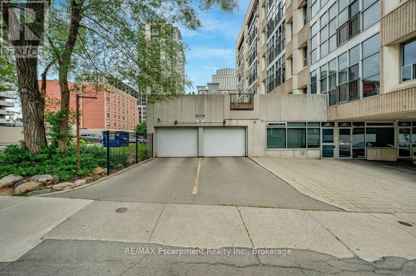 107 - 66 Bay Street S — photo 29 of 38