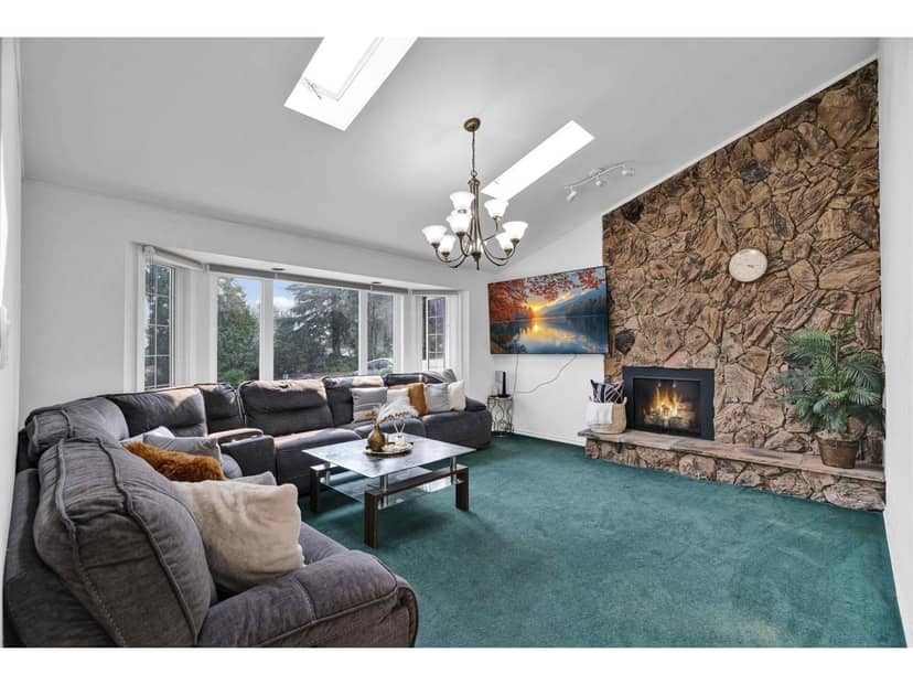 12921 SOUTHRIDGE DRIVE, Surrey