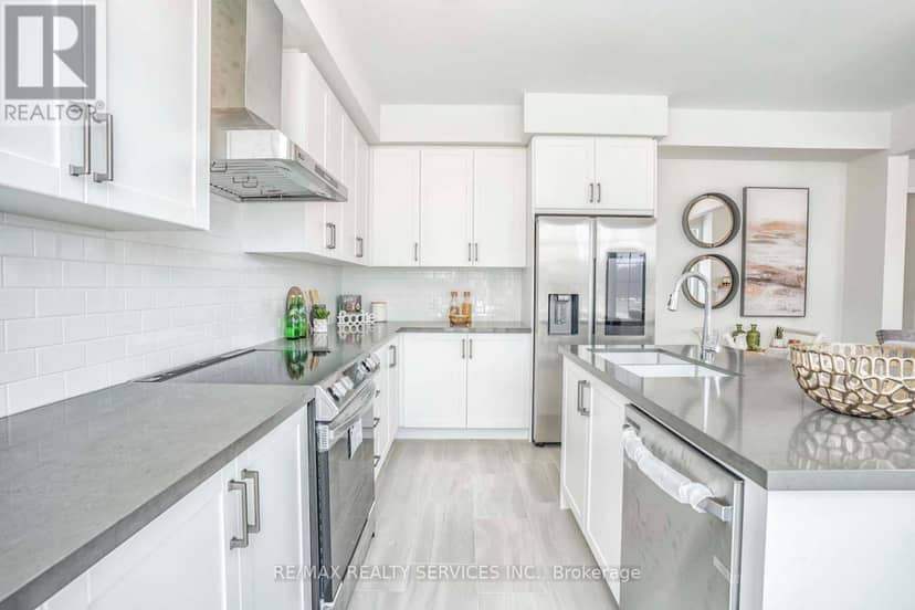 525 Red Elm Road — photo 12 of 34