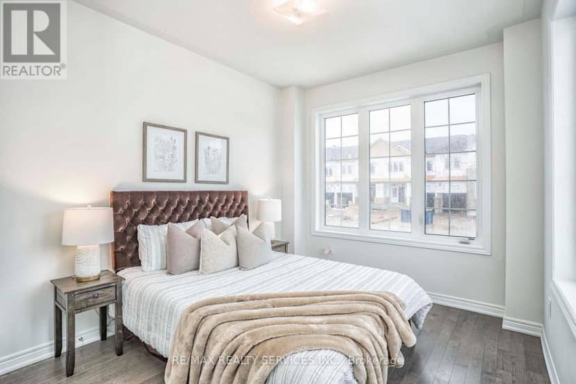525 Red Elm Road — photo 15 of 34