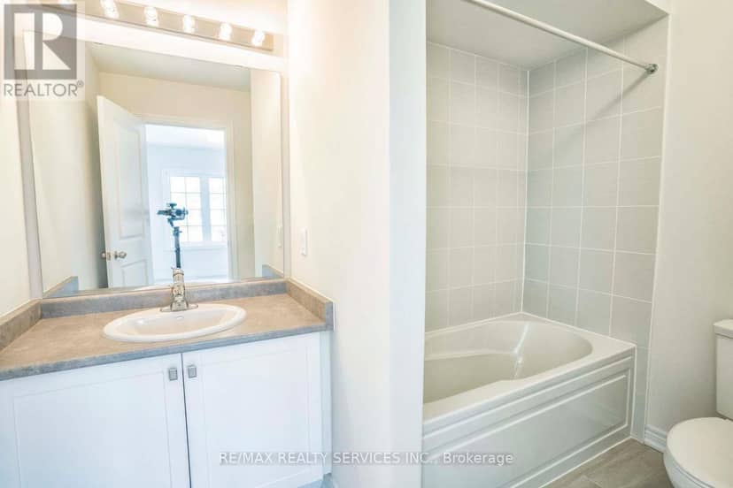 525 Red Elm Road — photo 26 of 34