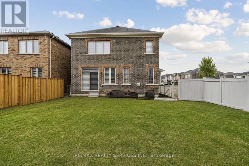 525 Red Elm Road — photo 34 of 34