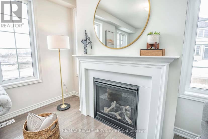 525 Red Elm Road — photo 7 of 34