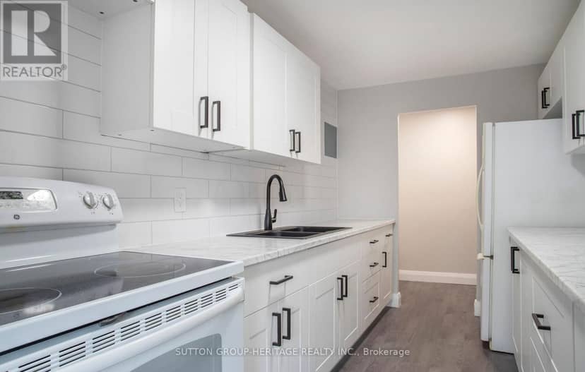 301 - 936 Glen Street — photo 11 of 26