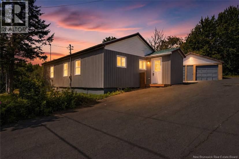 395 Northfield Avenue, Minto