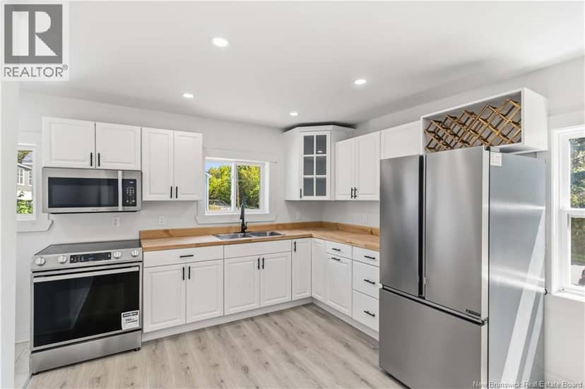 395 Northfield Avenue — photo 11 of 40