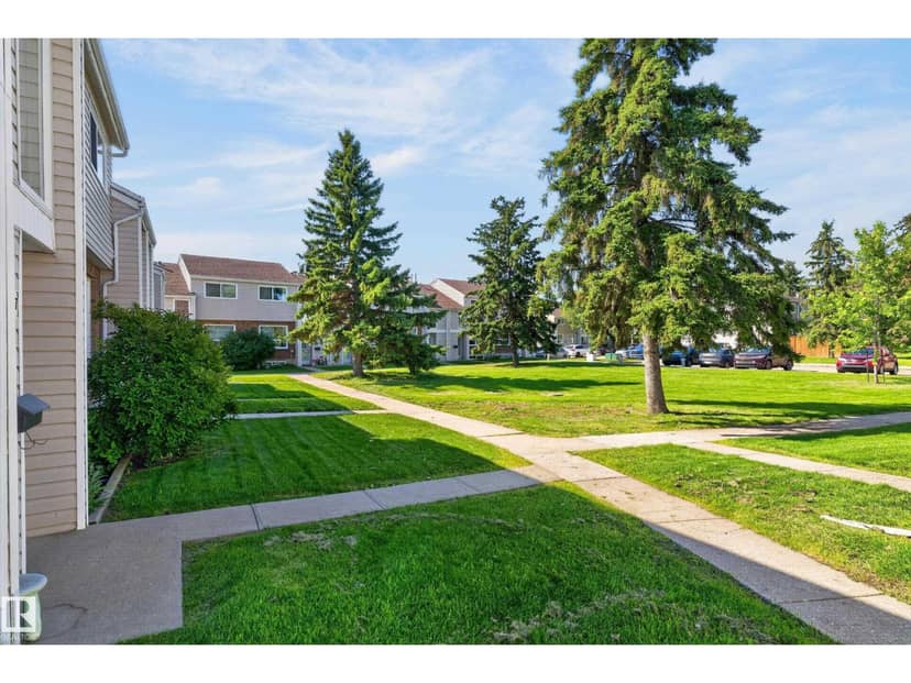 18247 93 AV NW, Edmonton, photo 2