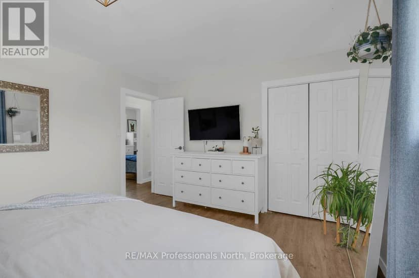 7 Greenwood Crescent — photo 30 of 40