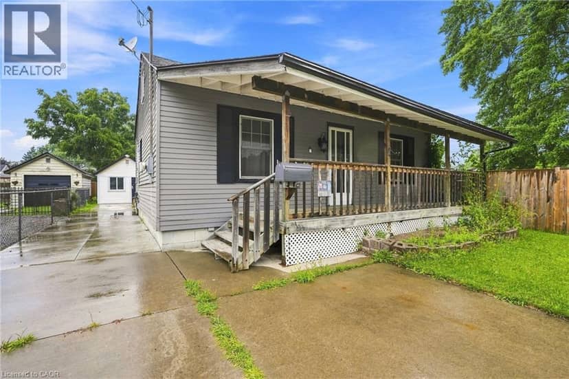 4 HILDA Street — photo 2 of 34