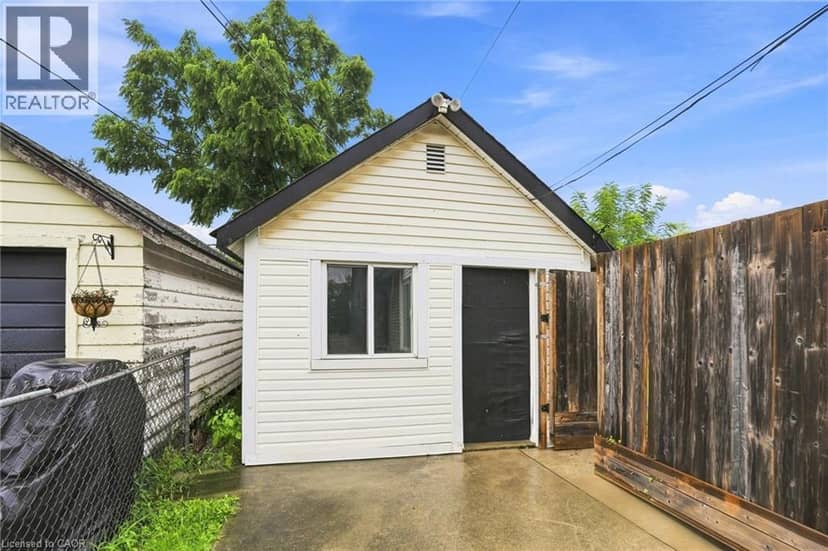 4 HILDA Street — photo 5 of 34