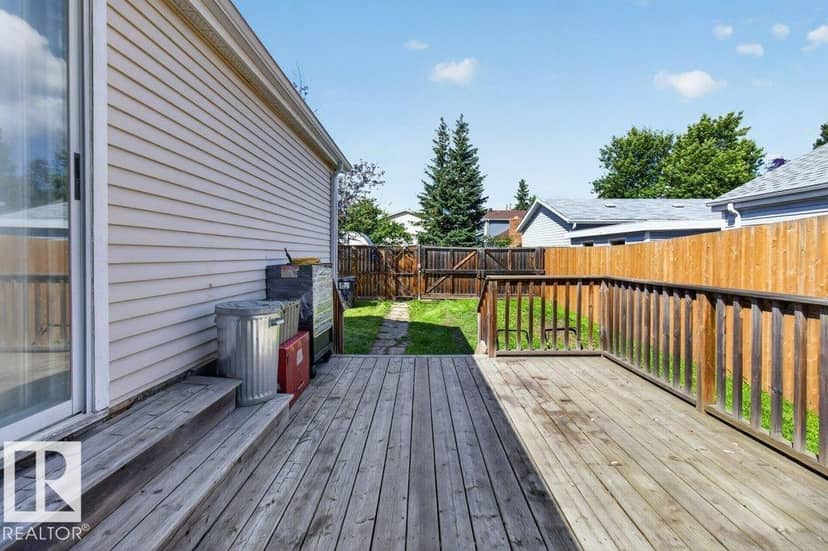 4624 36 AV NW — photo 34 of 40