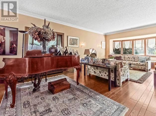 287 Russell Hill Road — photo 16 of 40