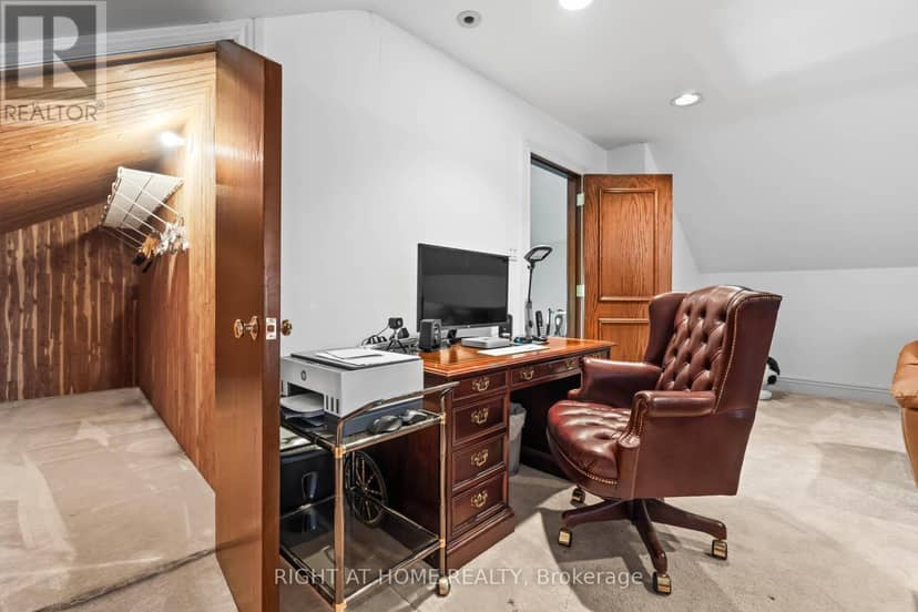 287 Russell Hill Road — photo 36 of 40