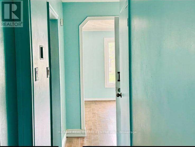 22 Beran Drive — photo 9 of 15